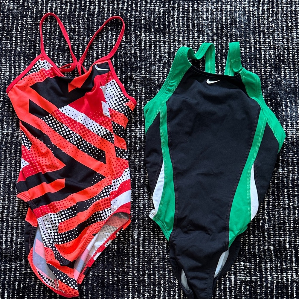 Size 30 Nike suits